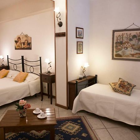 Casa Al Centro Storico Bed & Breakfast Николози Екстериор снимка