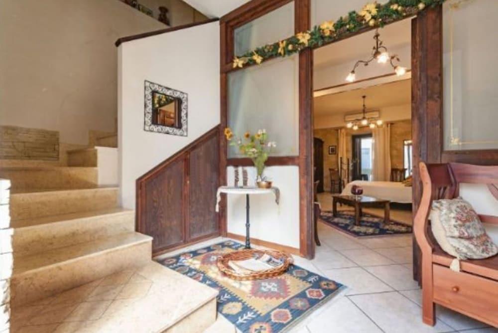 Casa Al Centro Storico Bed & Breakfast Николози Екстериор снимка