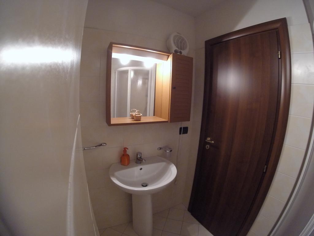 Casa Al Centro Storico Bed & Breakfast Николози Стая снимка
