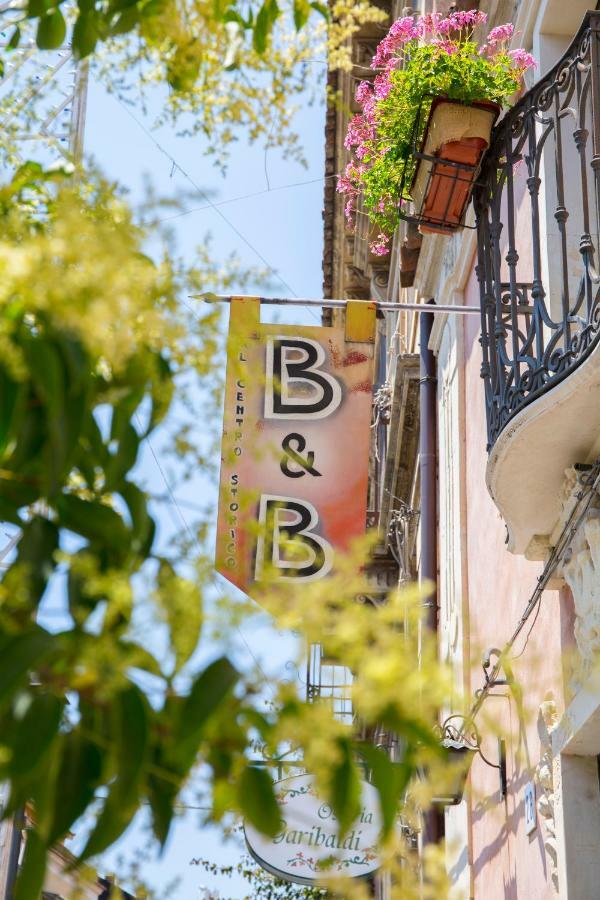 Casa Al Centro Storico Bed & Breakfast Николози Екстериор снимка
